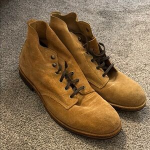 Danner Men's Tan Suede Boots
